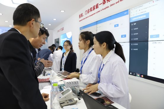 三諾攜多功能檢測新品參展第82屆CMEF